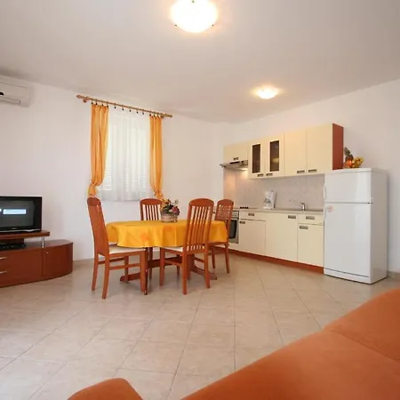 Apartments Bogovic Malinska Zimmer foto