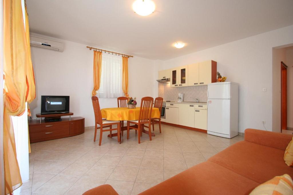 Bogovic Apartment