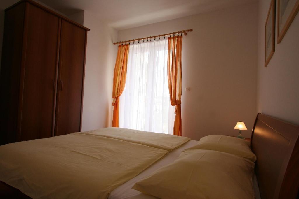 Bogovic Apartment